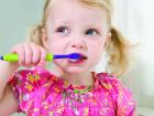 В жизни всех родителей наступает момент смены молочных зубов у детей