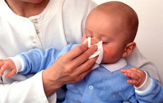заложен нос у грудного ребенка