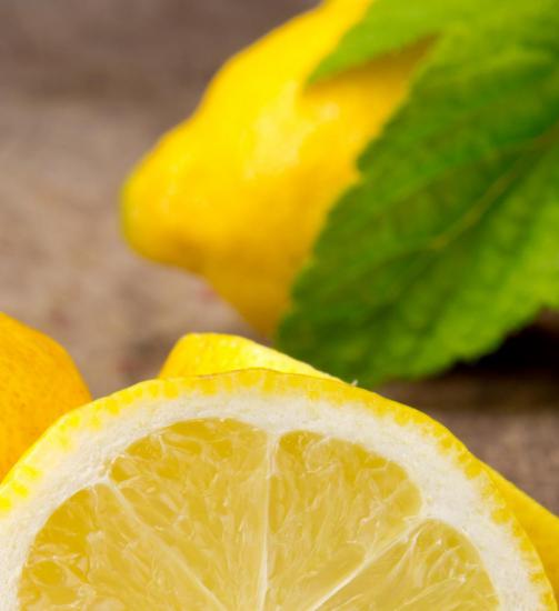 Лимон усиливает работу пищеварительной системы