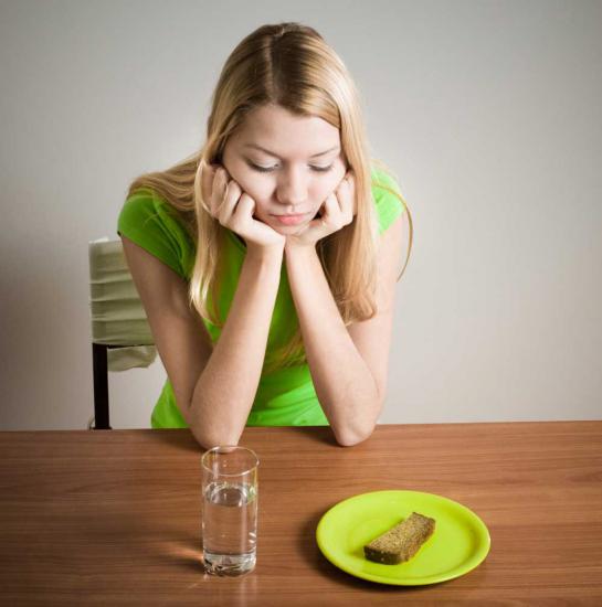 Большинство болезней желудка связаны с потерей аппетита