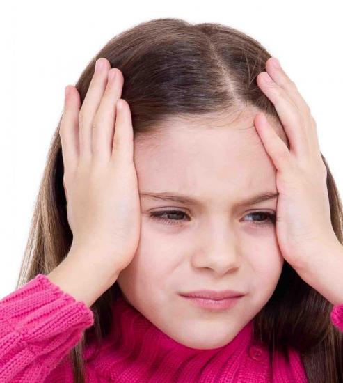 Причины головных болей у детей могут быть различными